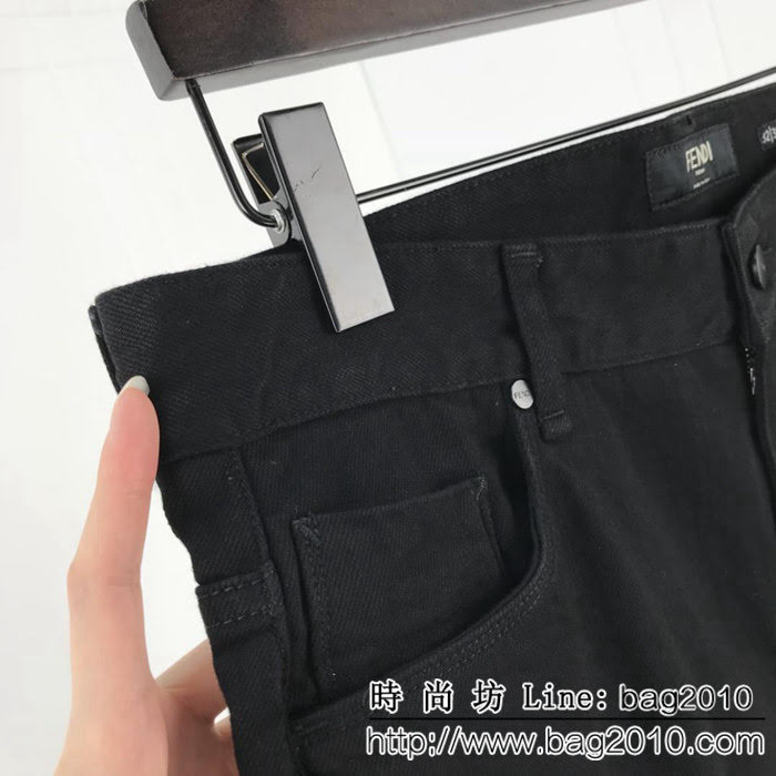 FENDI芬迪 18ss秋冬新款 背後口袋圖案刺繡款 代工廠訂單 男款牛仔褲 ydi2246